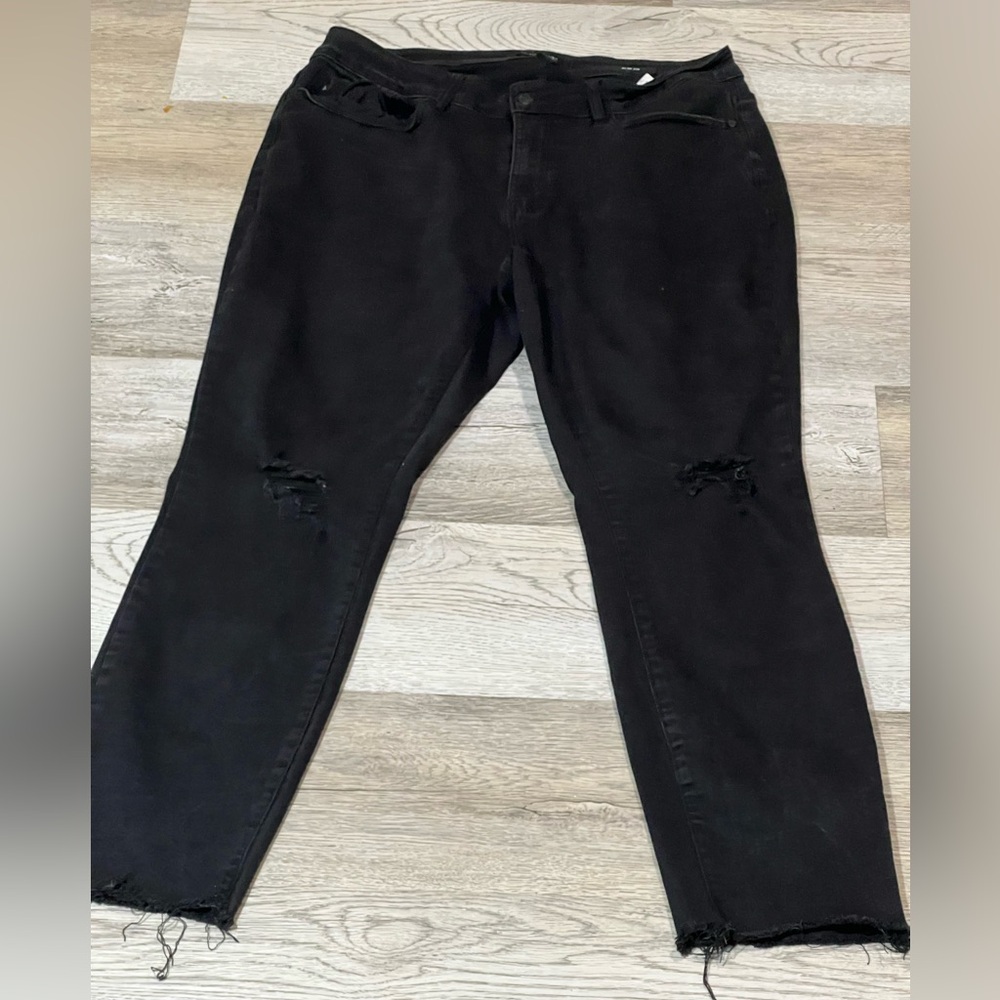 Judy Blue Jeans 16W Skinny Fit Black Denim Stretch High Rise Distressed